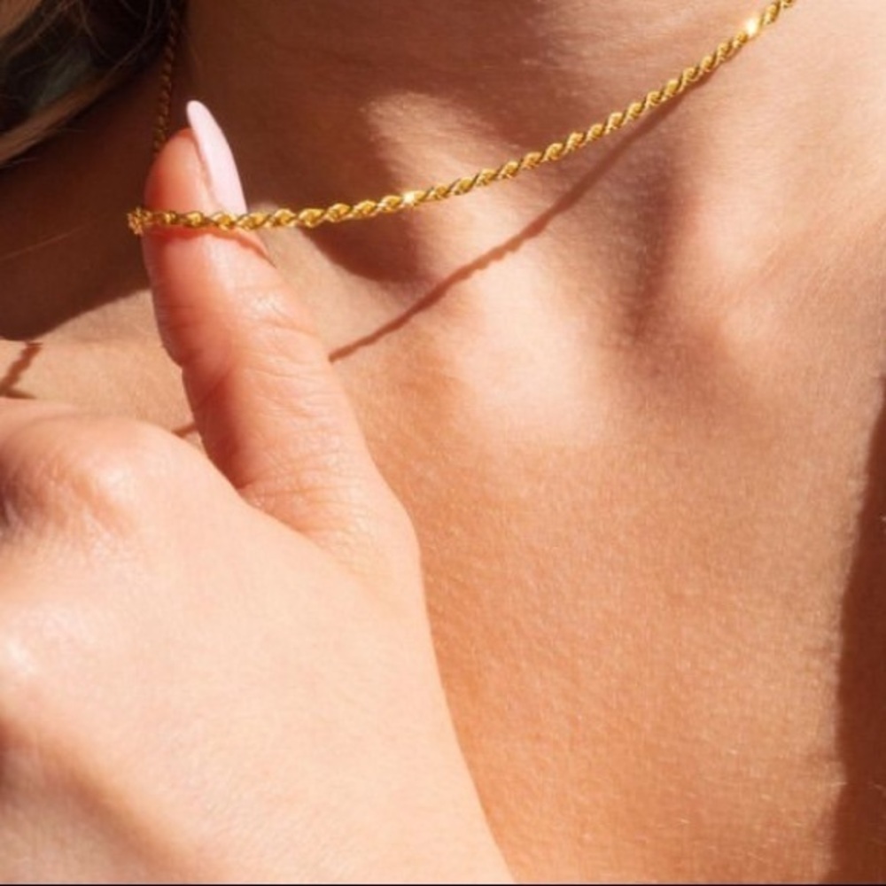 14k Gold 2.5mm Diamond Cut Hollow Chain 24" inches